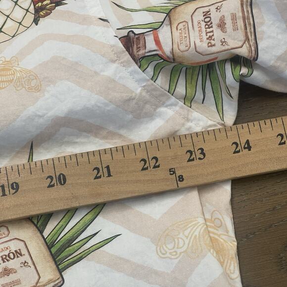 Simply Perfect Patron Tequila Hawaiian Button Down Shirt Mens Large Alcohol - Picture 9 of 11